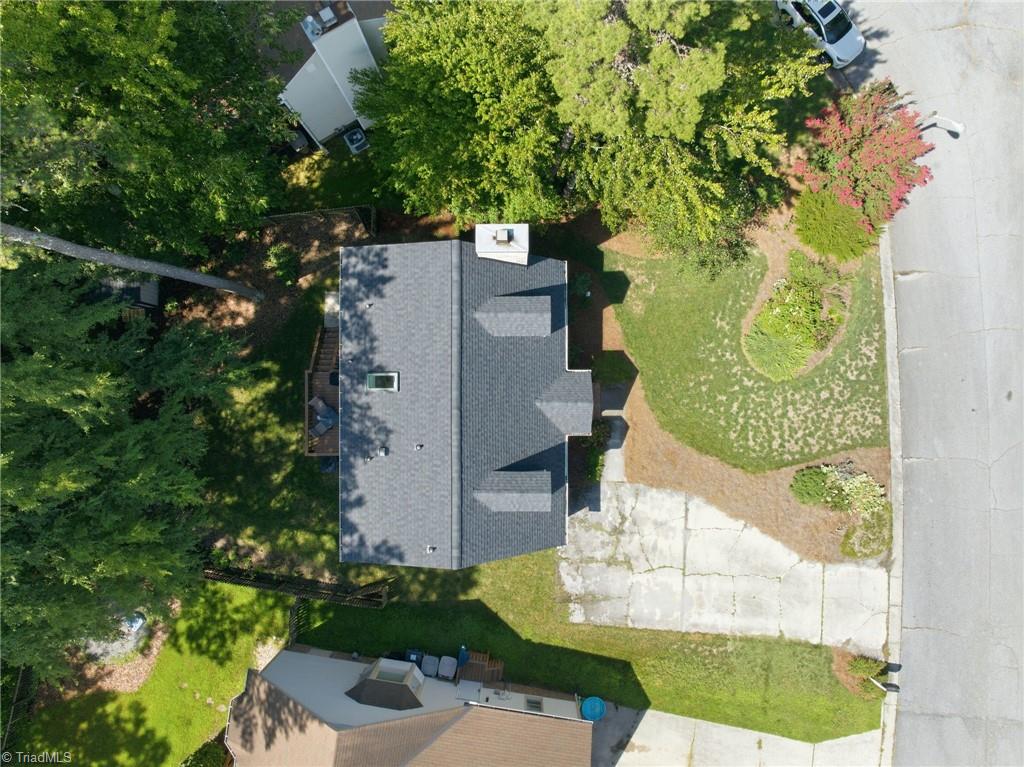 11 River Chase Court