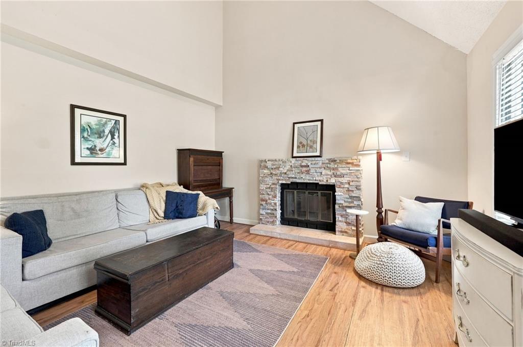 11 River Chase Court