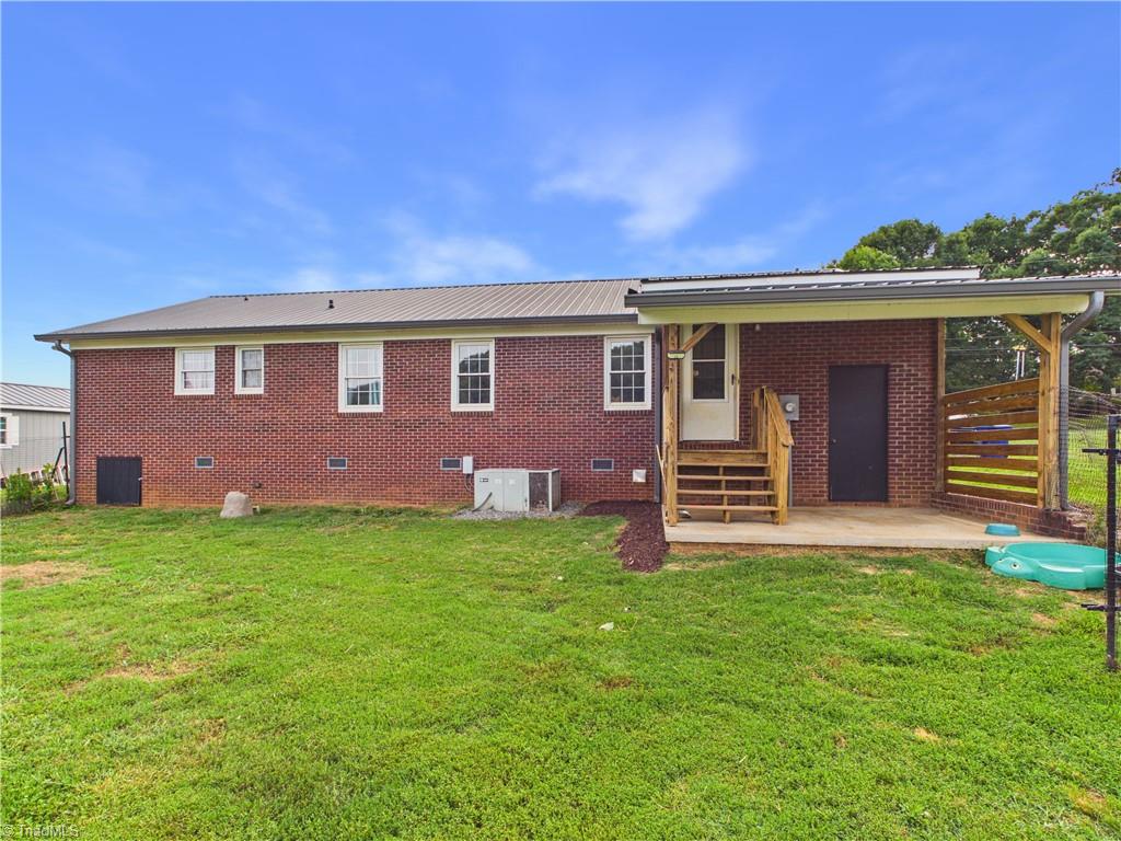 5476 Jesse Small Road
