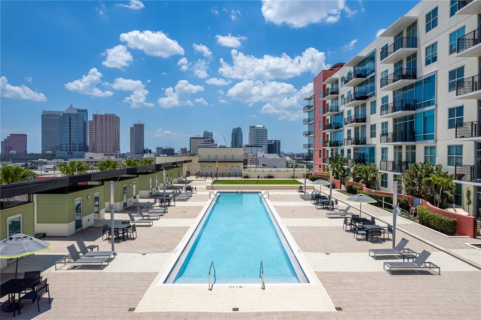 1120 E KENNEDY BLVD #1424