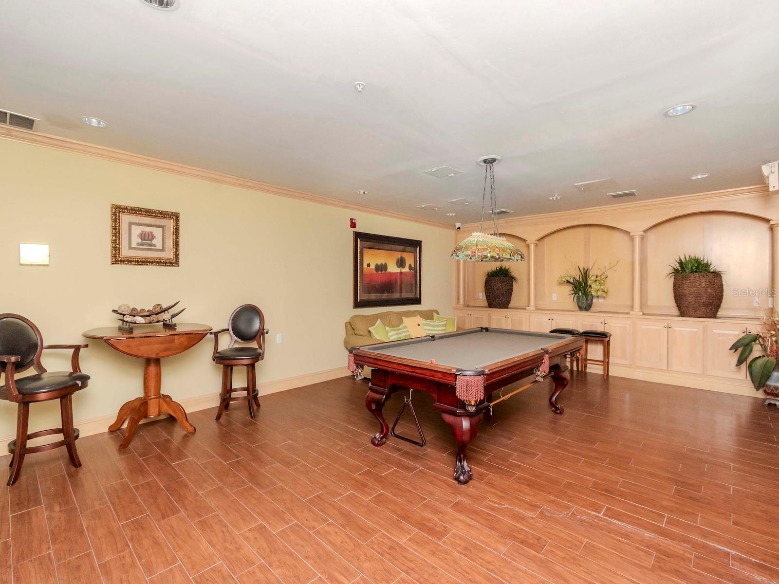 1429 VILLA CAPRI CIR #306