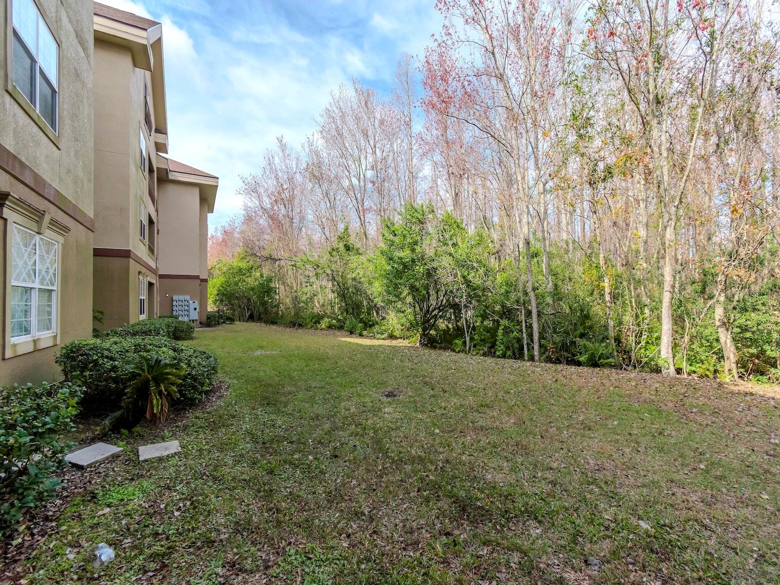 1429 VILLA CAPRI CIR #306