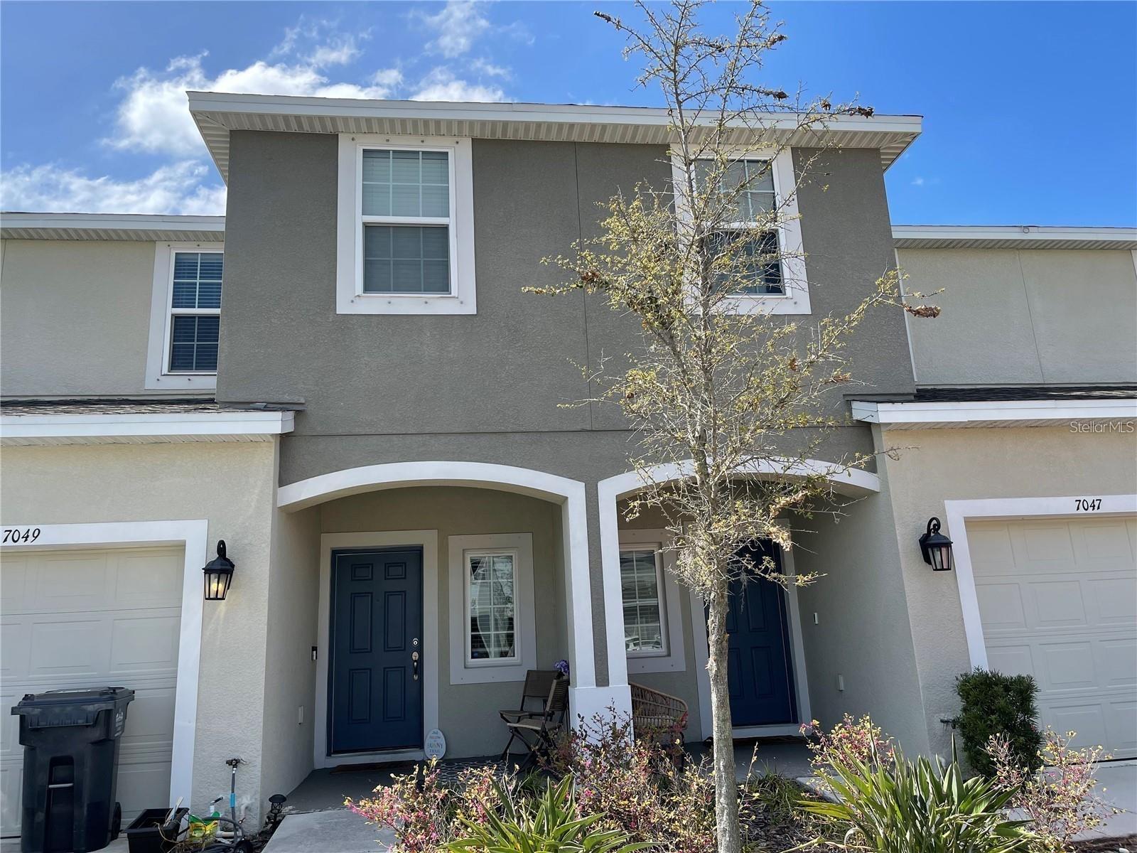 7049 SUMMER HOLLY PL