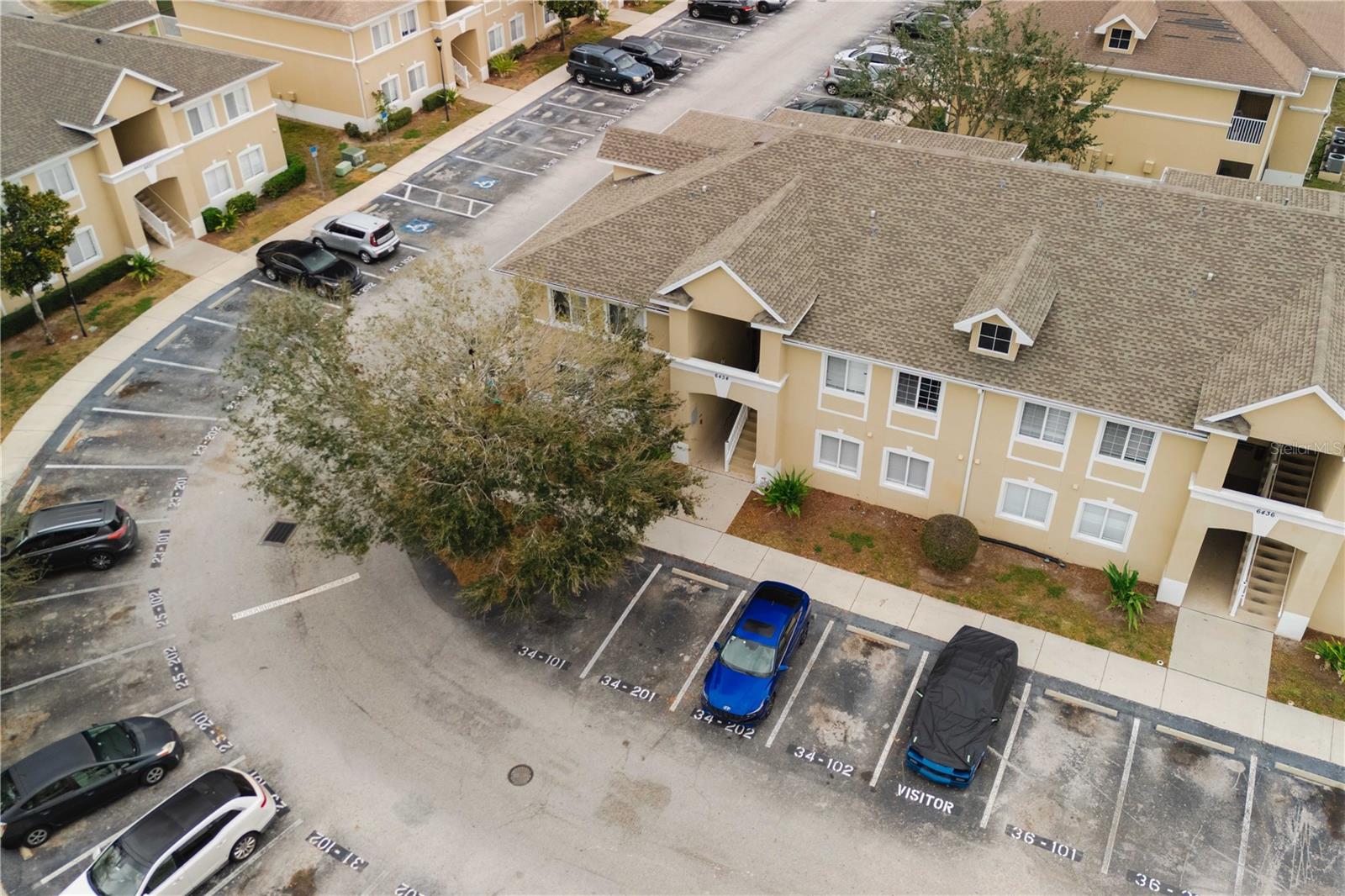 6434 CYPRESSDALE DR #102