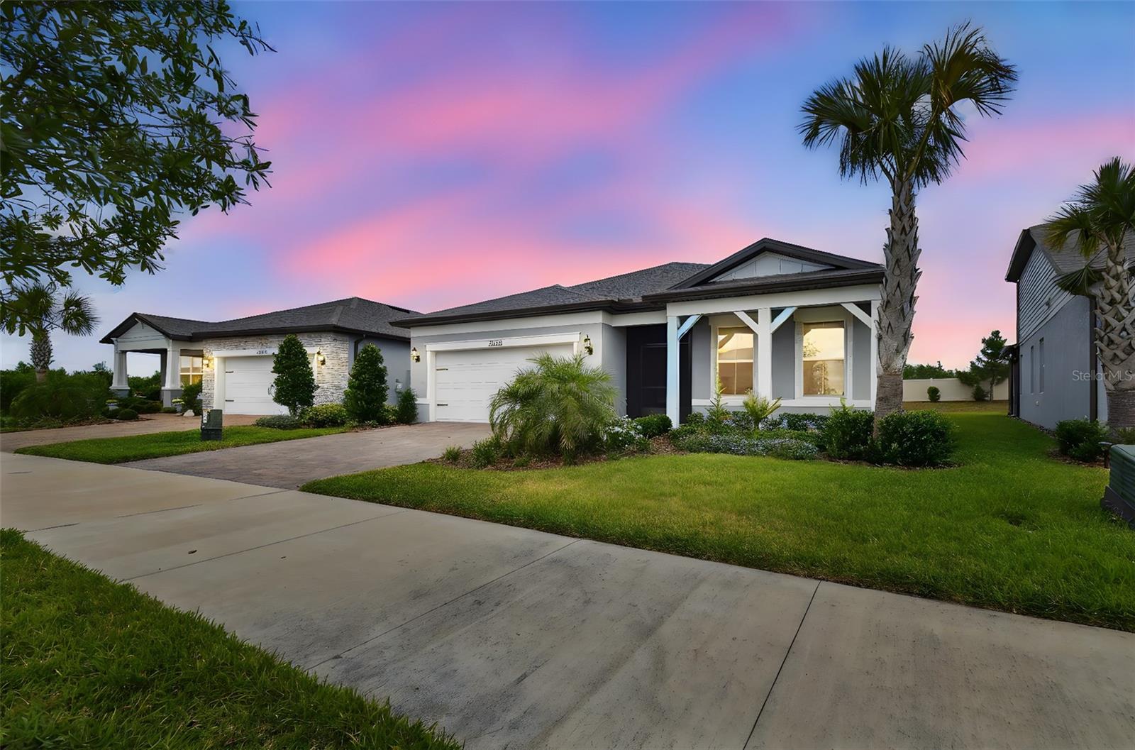20033 SEA GLASS CIR