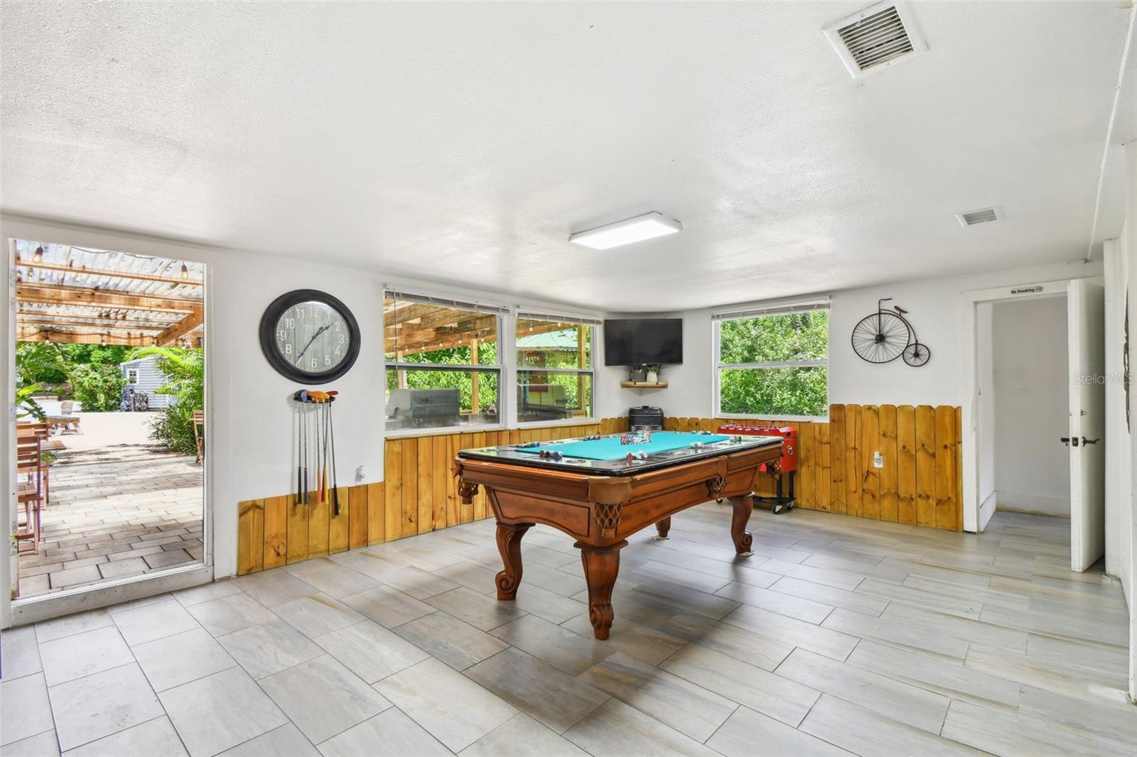 5909 MOHR RD