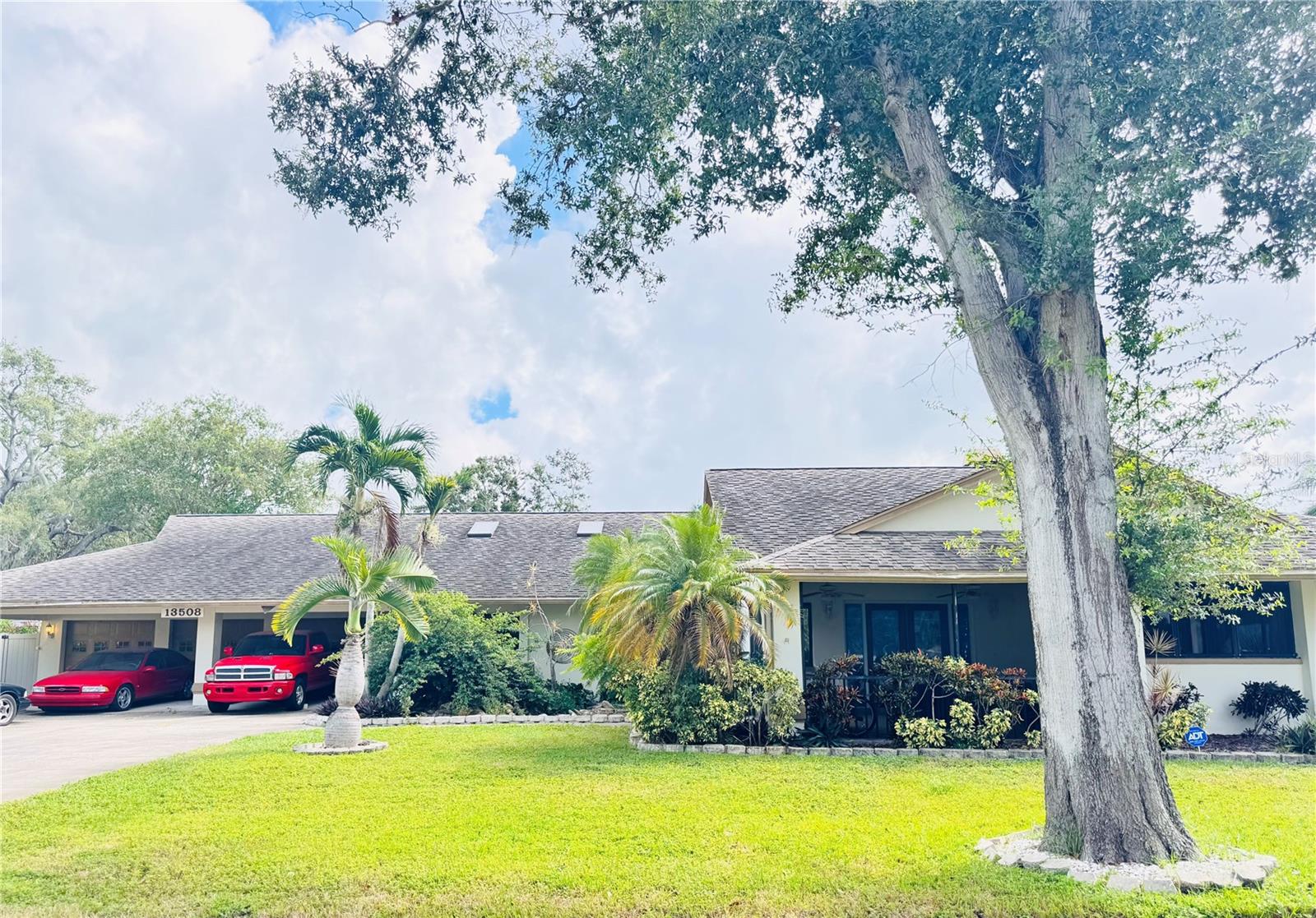 13508 INDIAN OAKS TRL