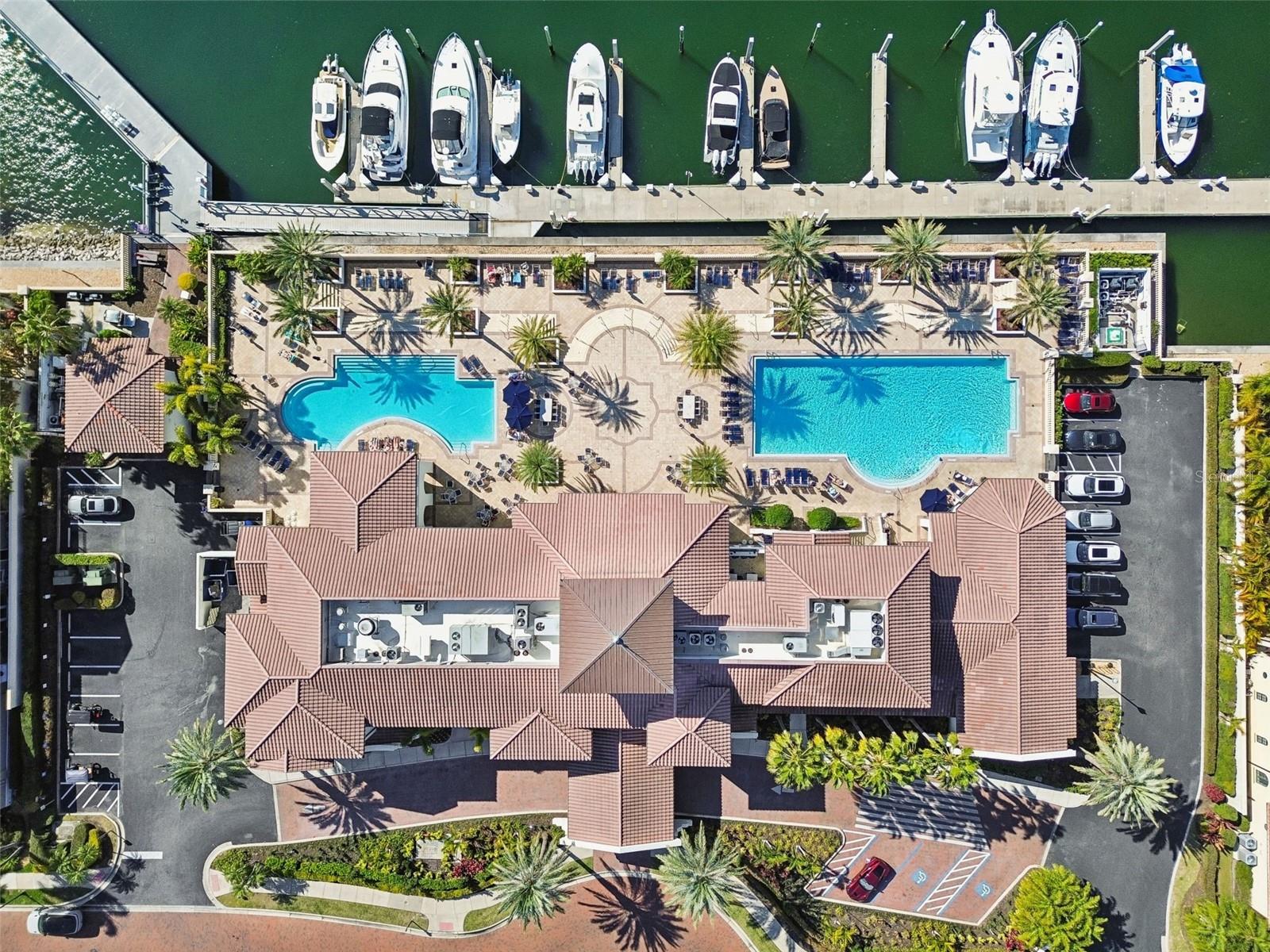6101 YEATS MANOR DR