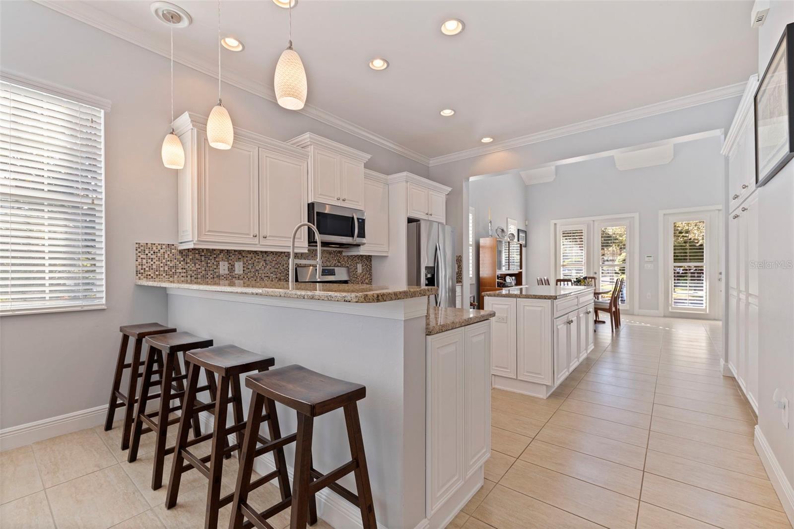 6101 YEATS MANOR DR
