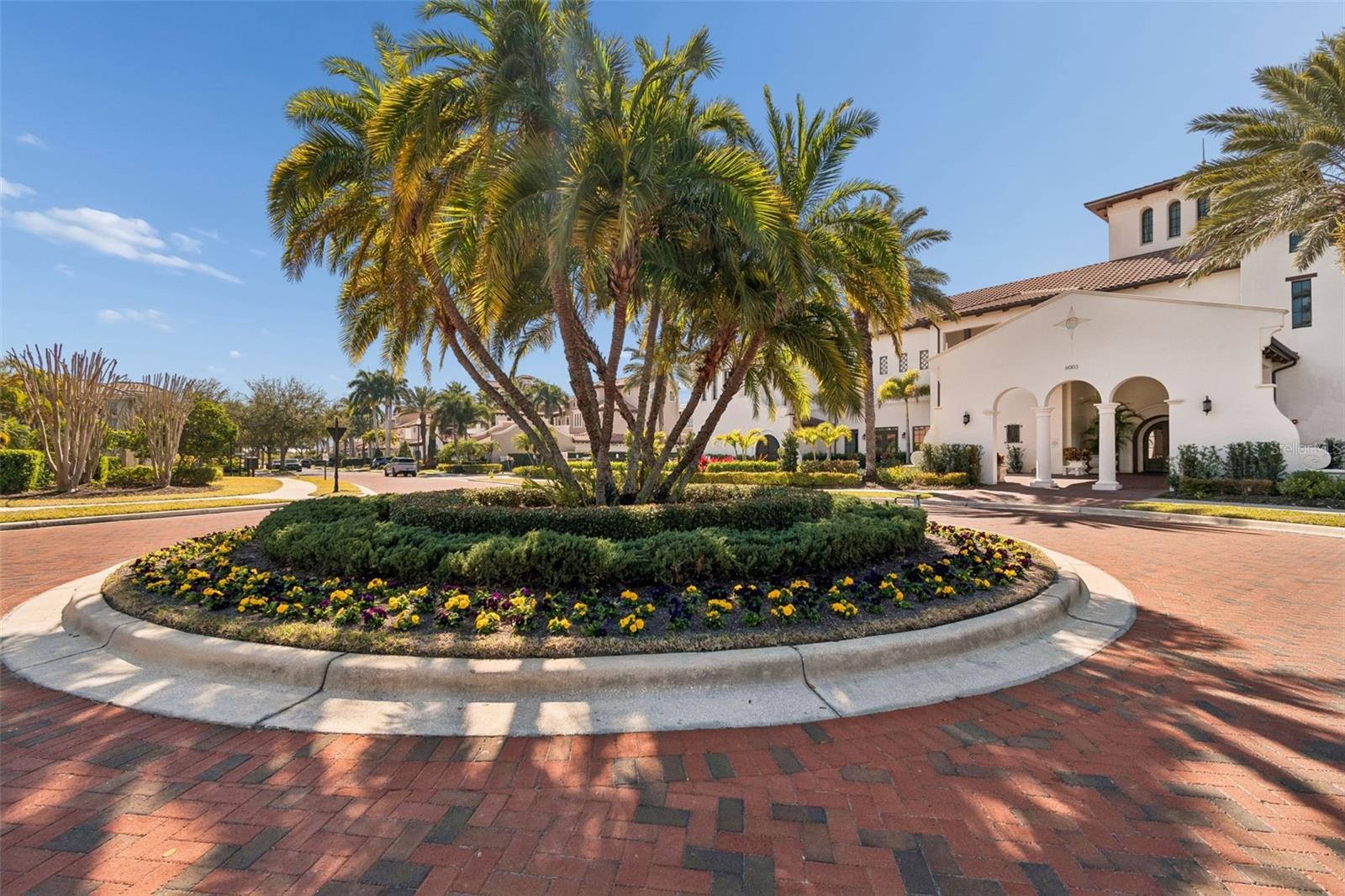 6101 YEATS MANOR DR