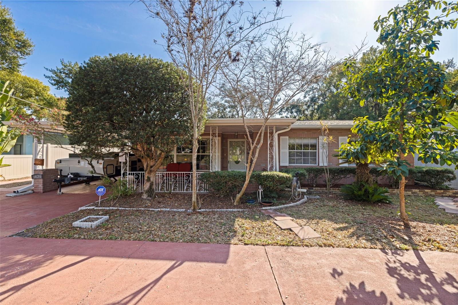 1420 W BOGIE DR
