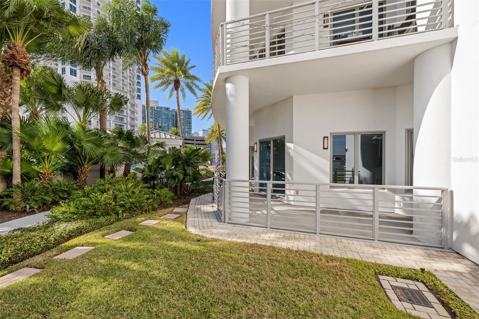 1209 E CUMBERLAND AVE #501