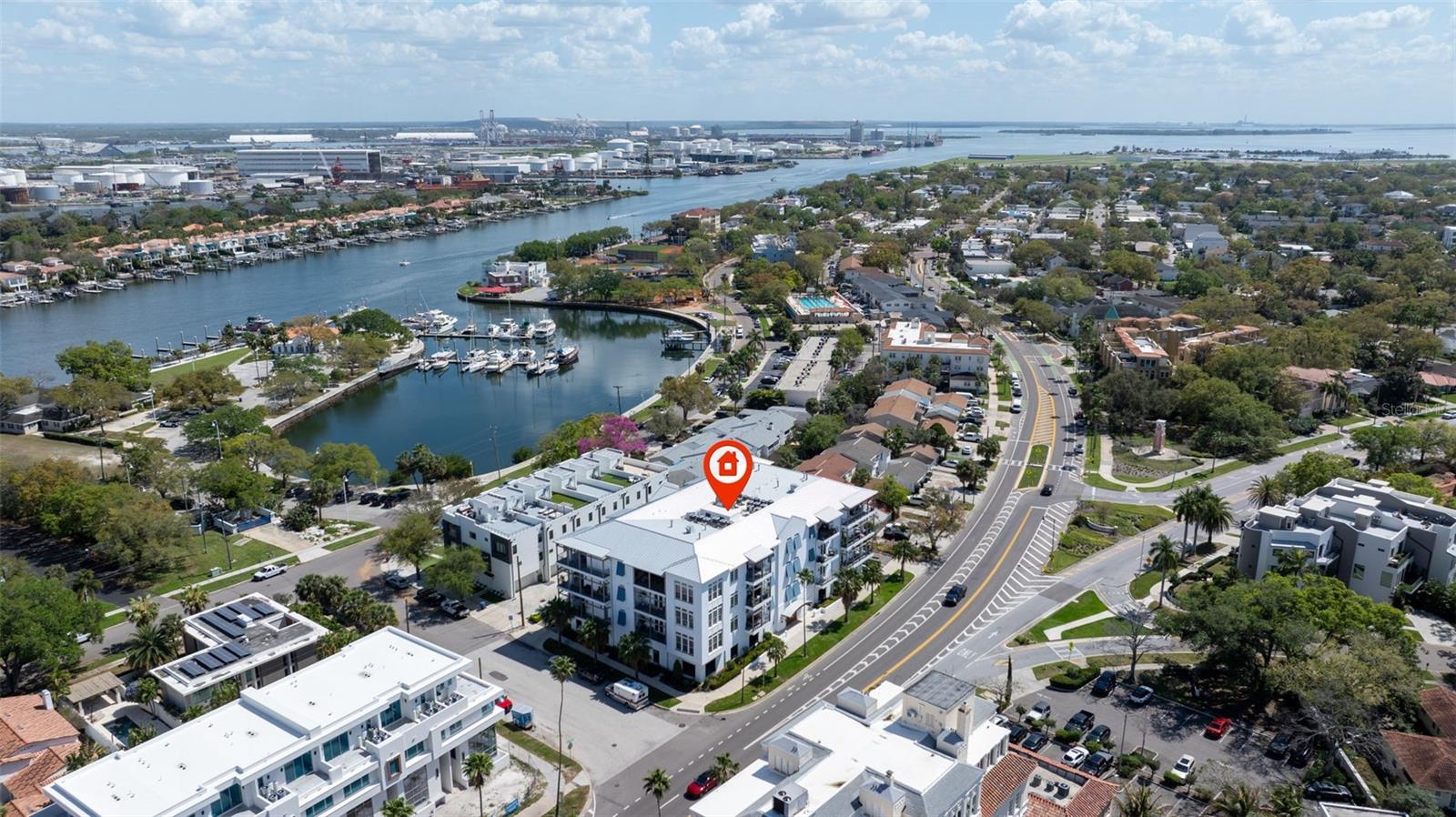 91 DAVIS BLVD #201