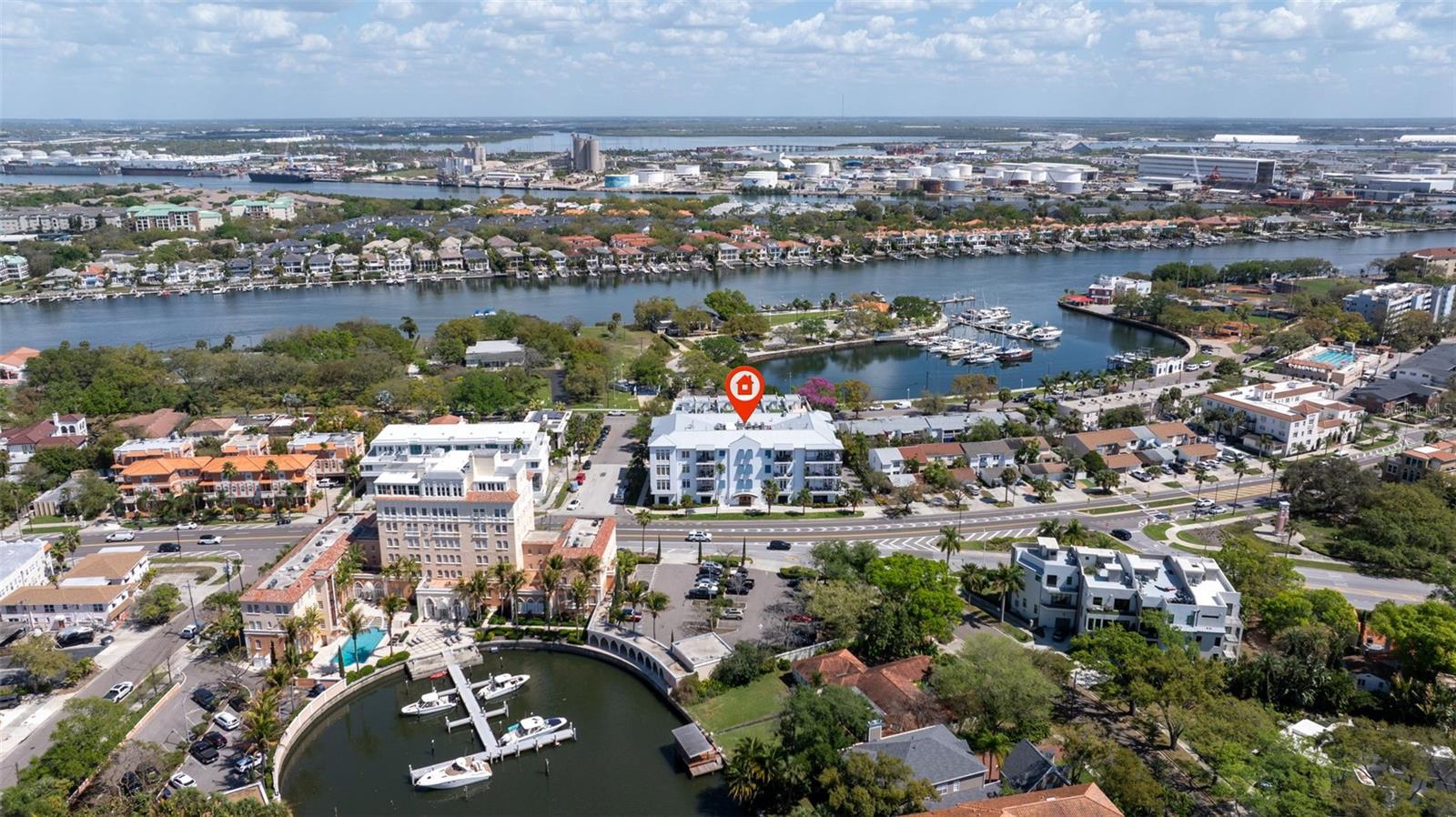 91 DAVIS BLVD #201