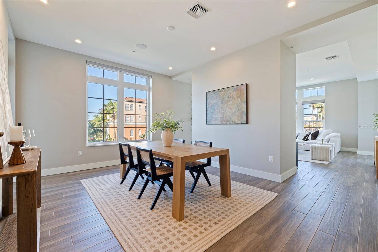 91 DAVIS BLVD #201