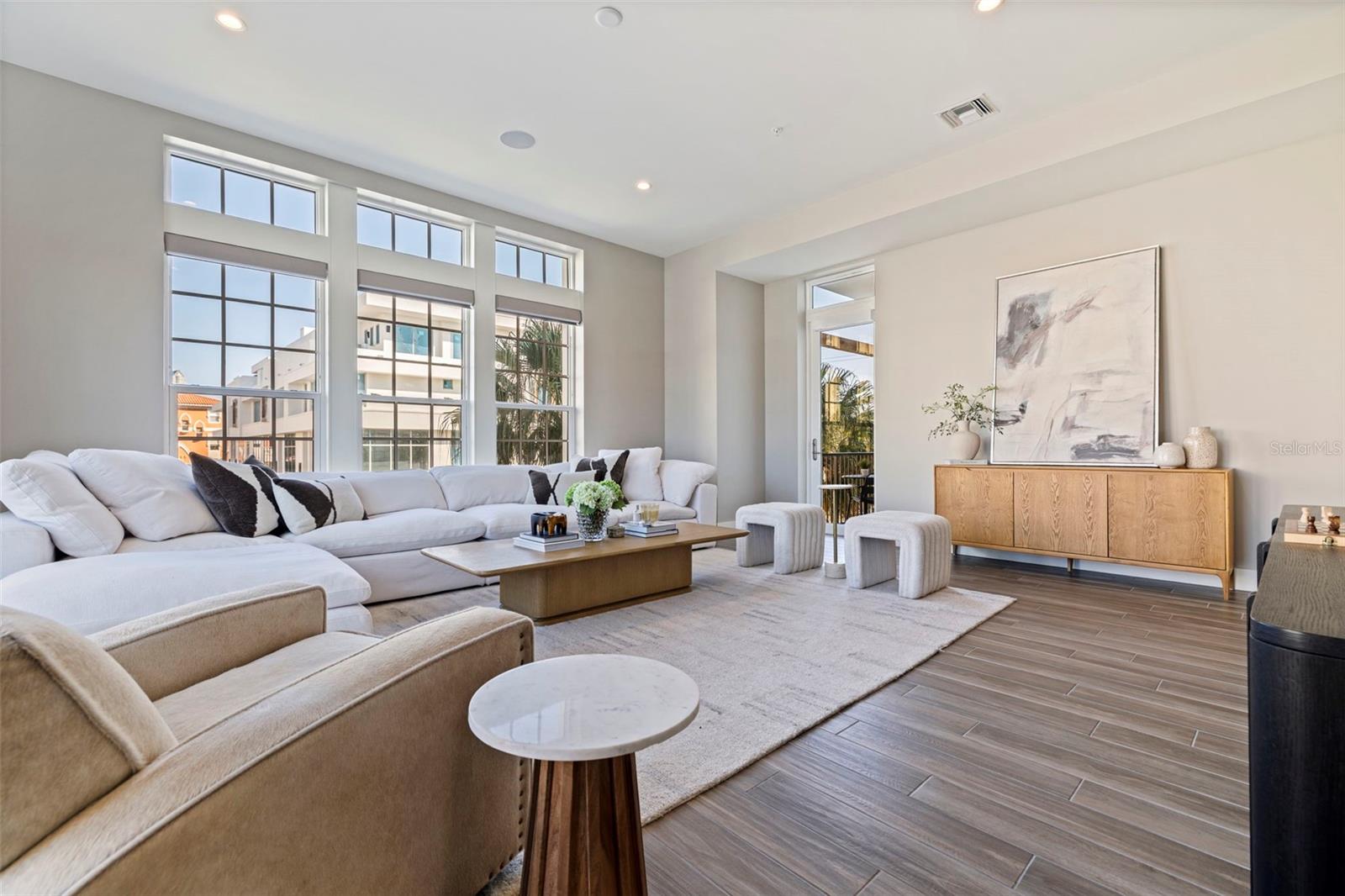 91 DAVIS BLVD #201