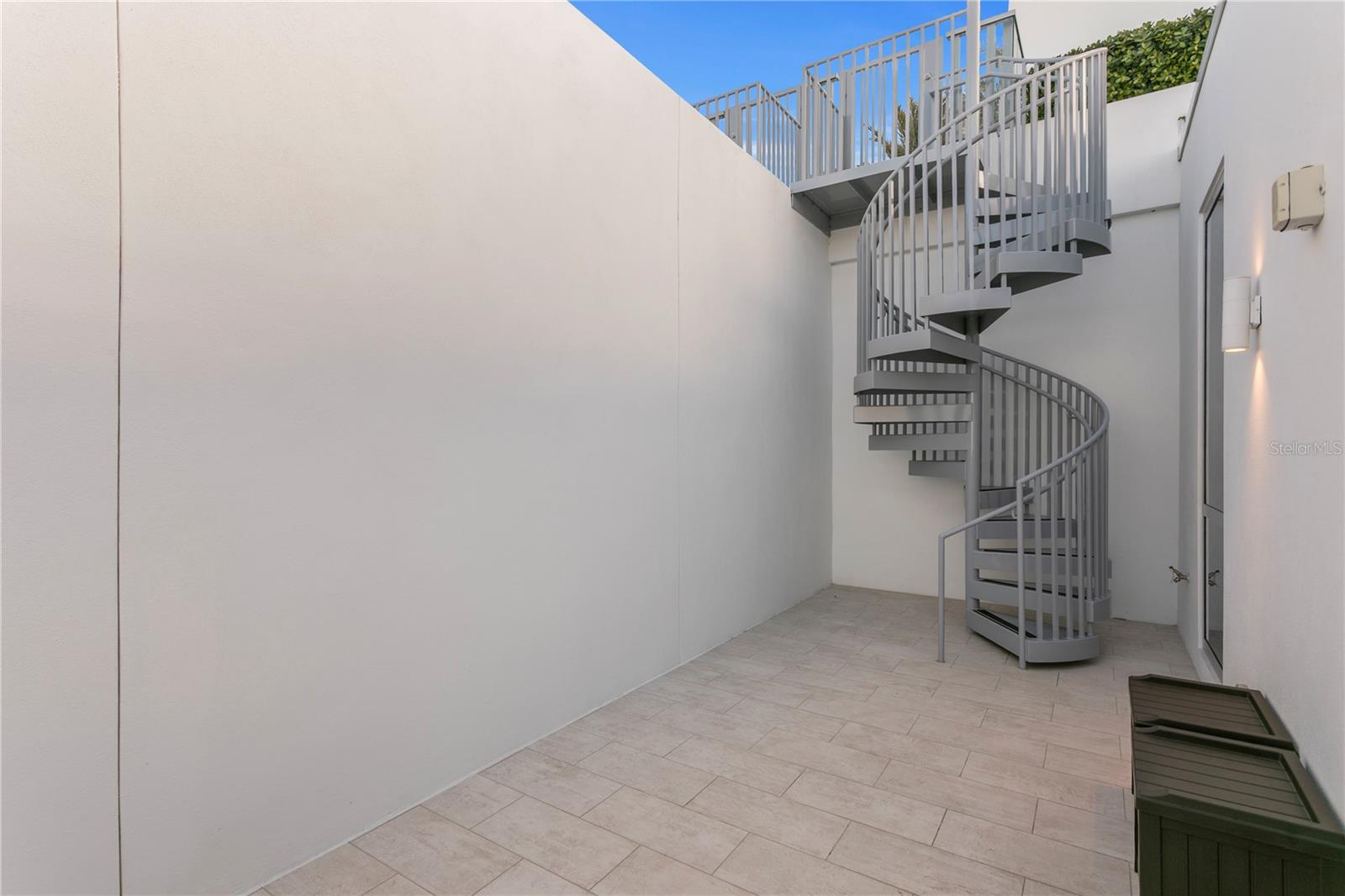 5142 MARINA WAY
