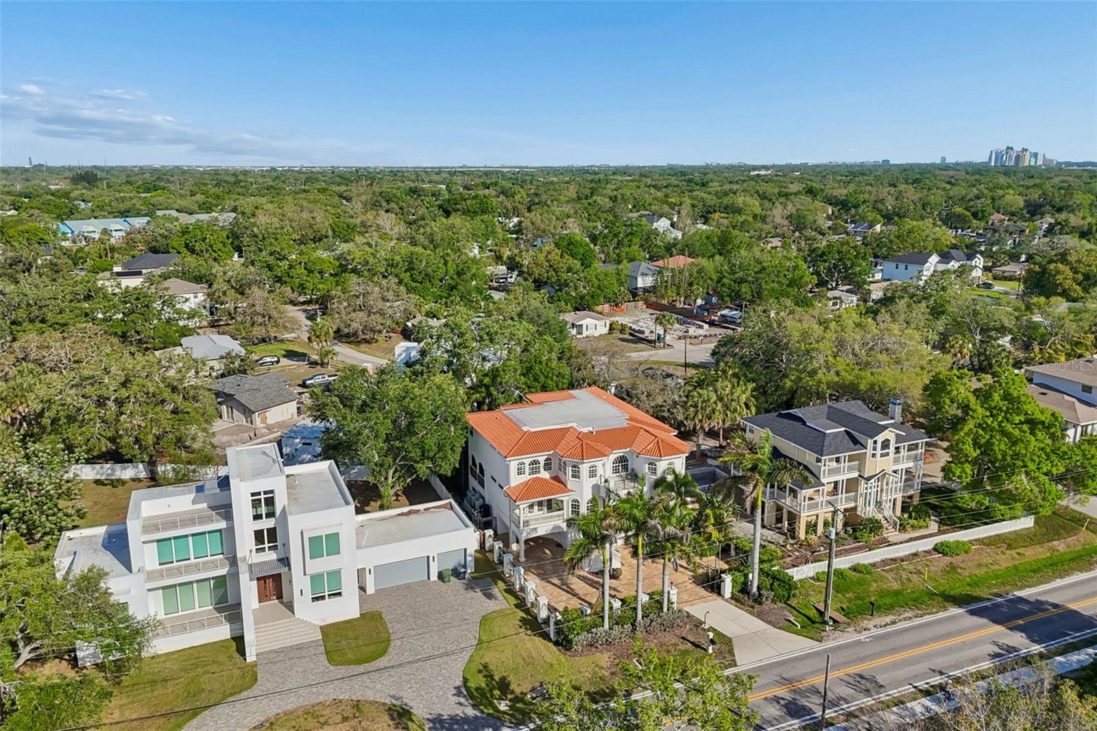 6233 BAYSHORE BLVD