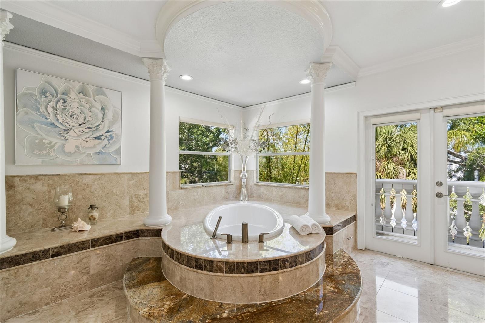 6233 BAYSHORE BLVD