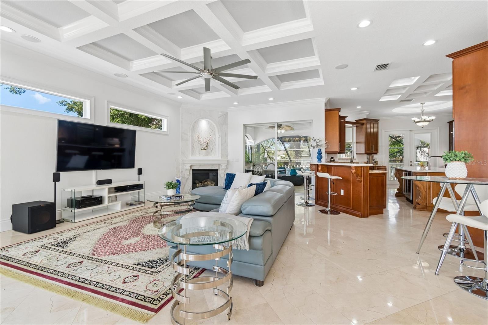 6233 BAYSHORE BLVD