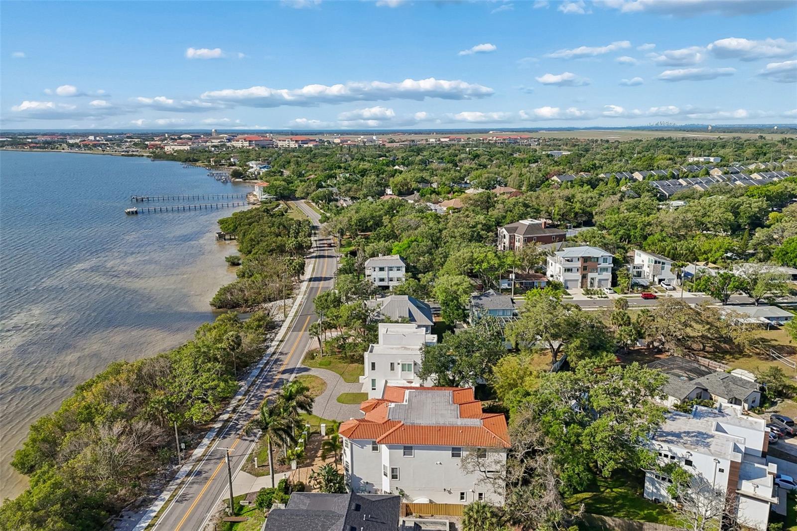 6233 BAYSHORE BLVD