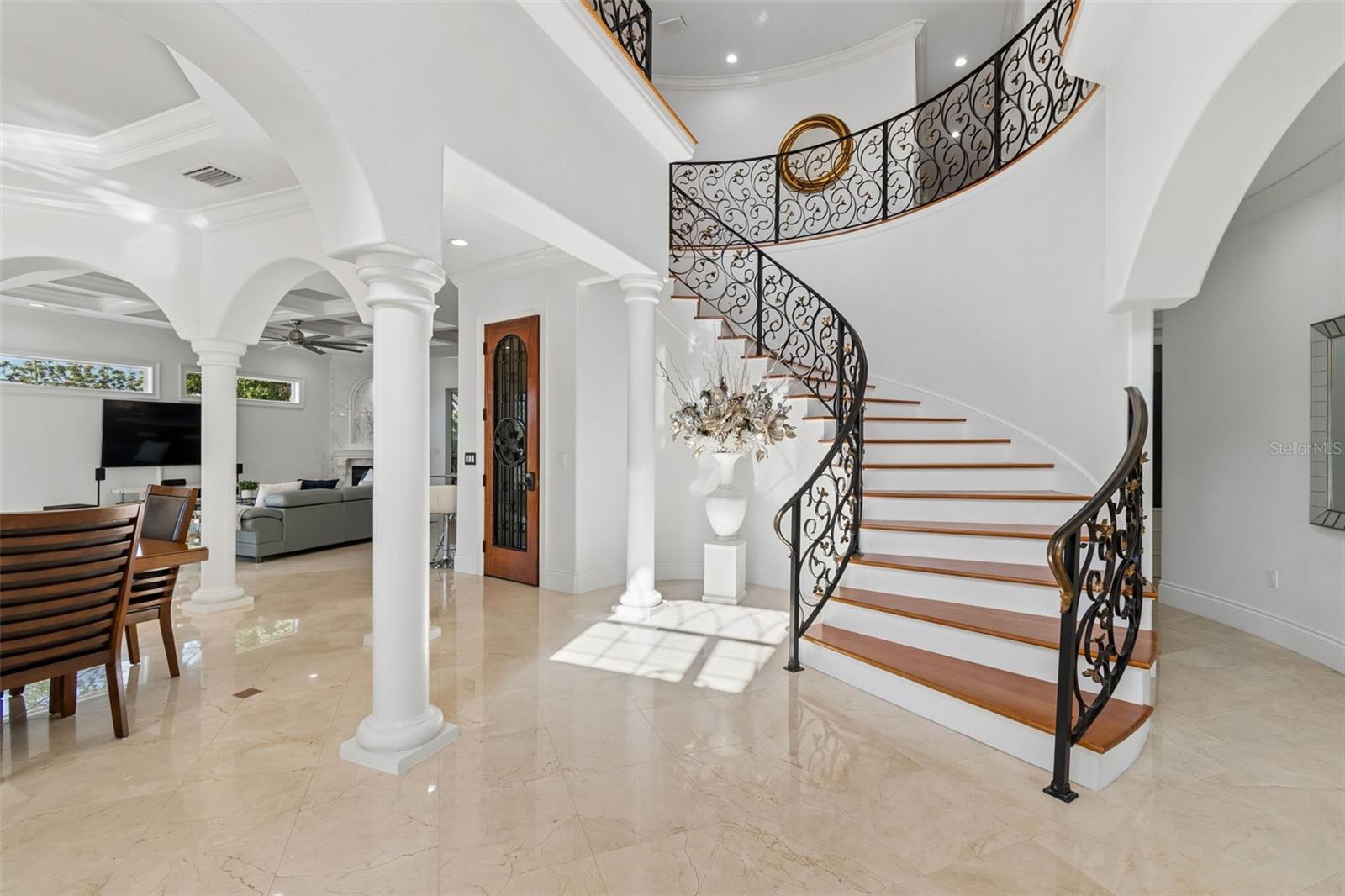 6233 BAYSHORE BLVD