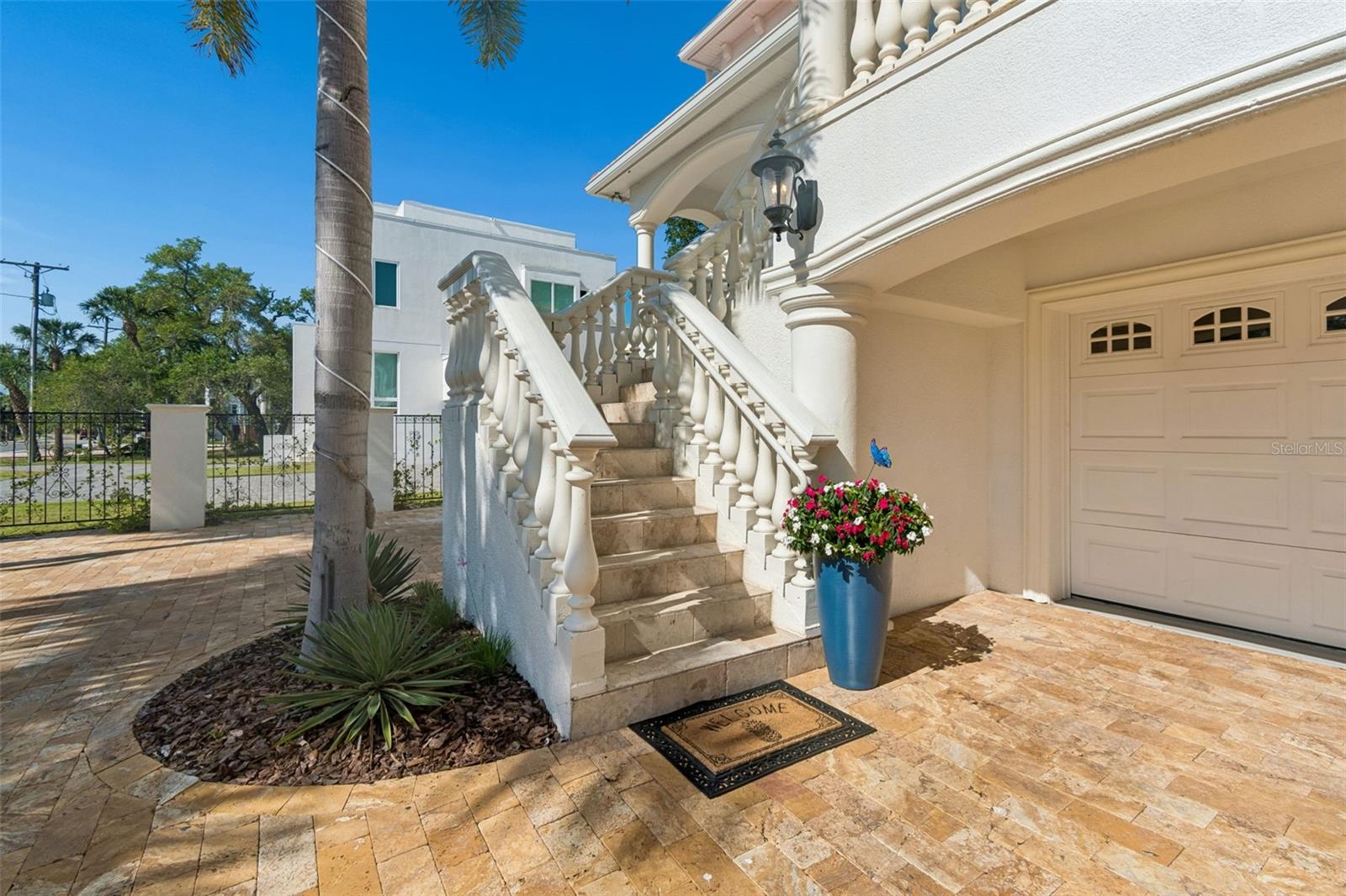 6233 BAYSHORE BLVD