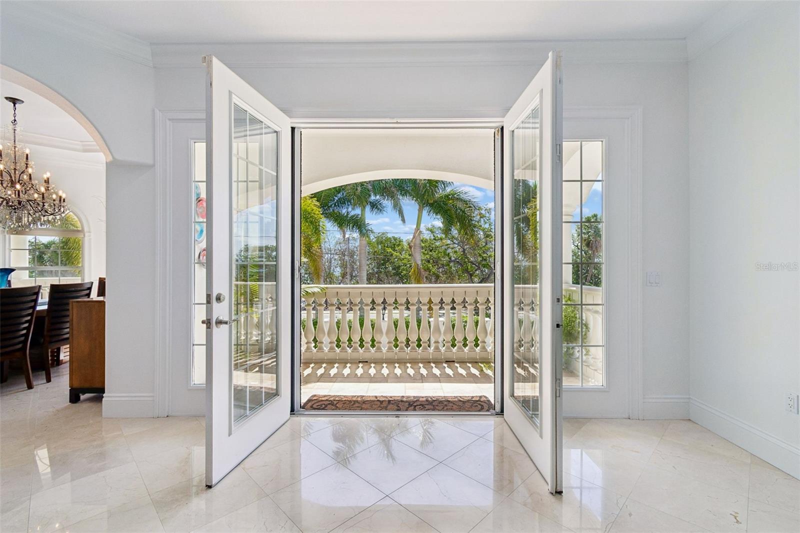 6233 BAYSHORE BLVD