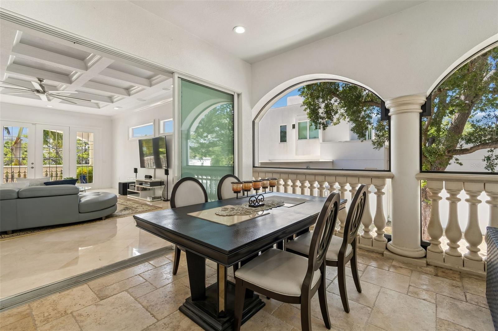 6233 BAYSHORE BLVD