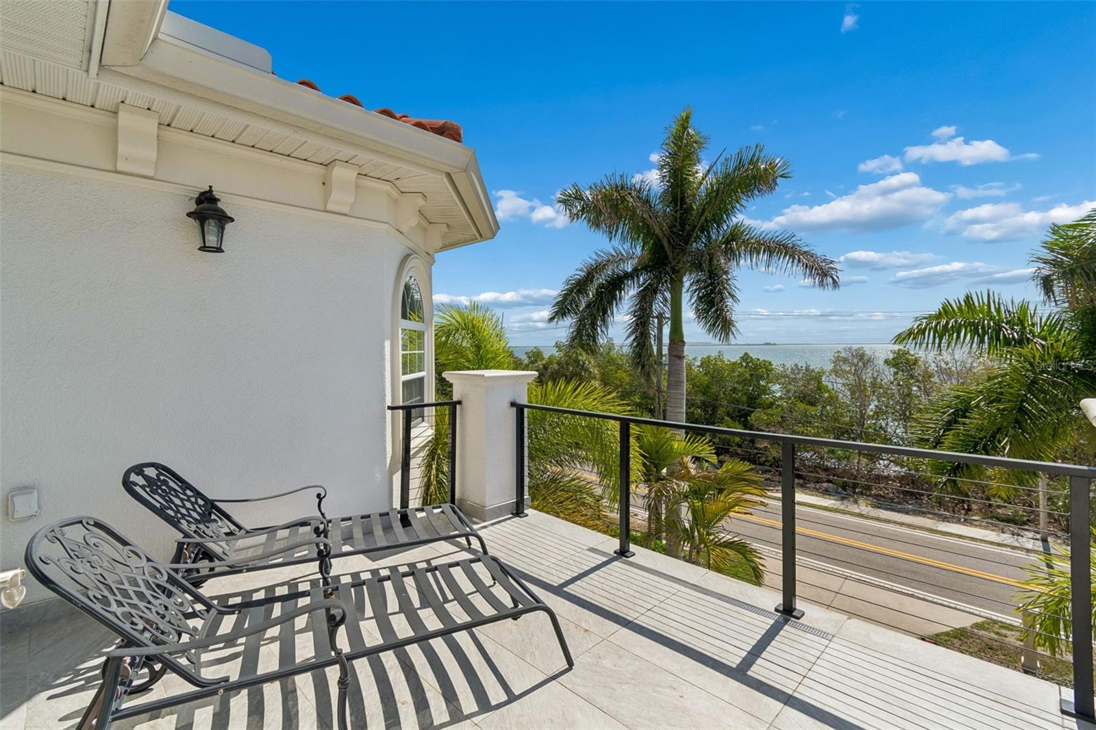 6233 BAYSHORE BLVD