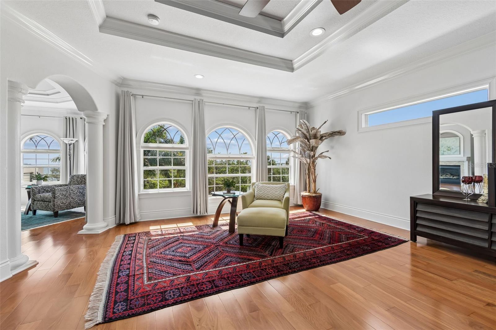 6233 BAYSHORE BLVD