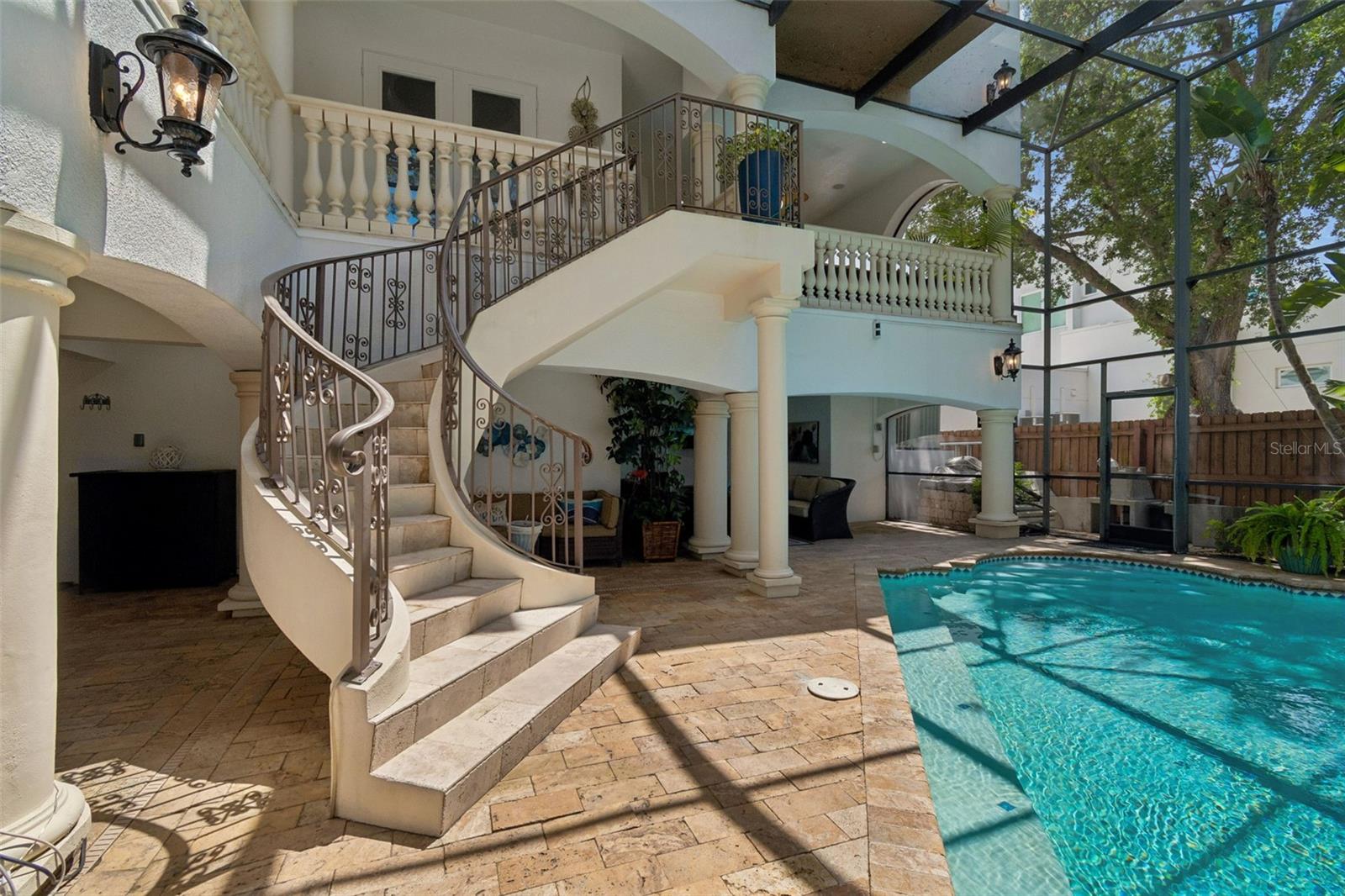 6233 BAYSHORE BLVD