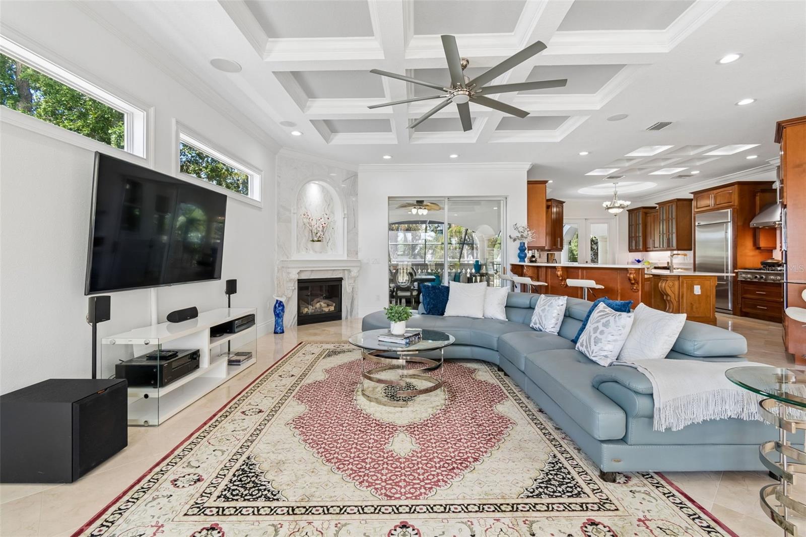 6233 BAYSHORE BLVD