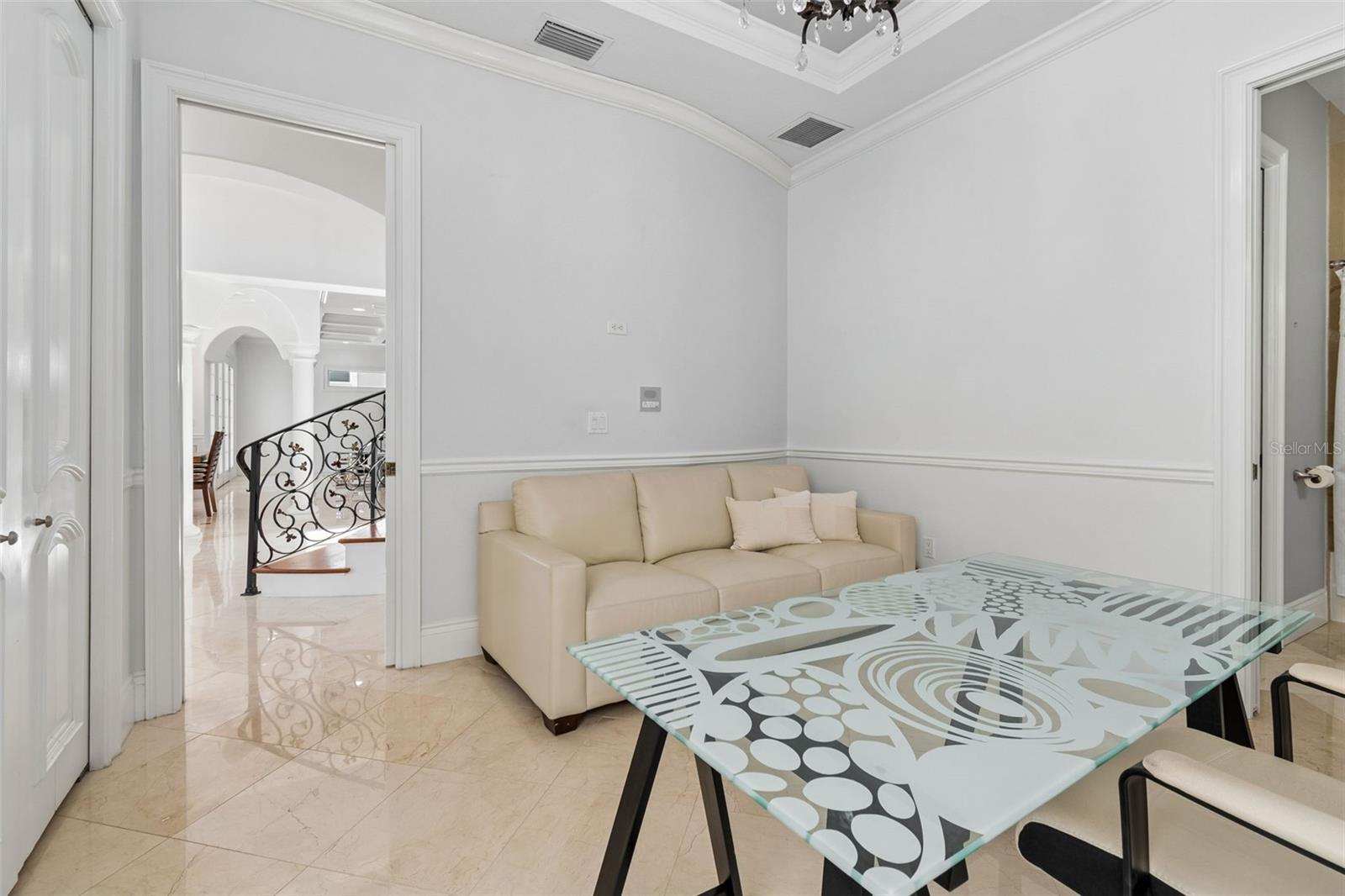 6233 BAYSHORE BLVD