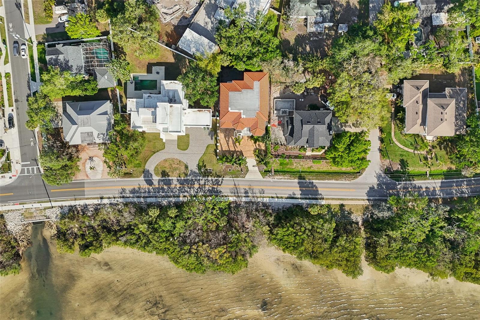 6233 BAYSHORE BLVD