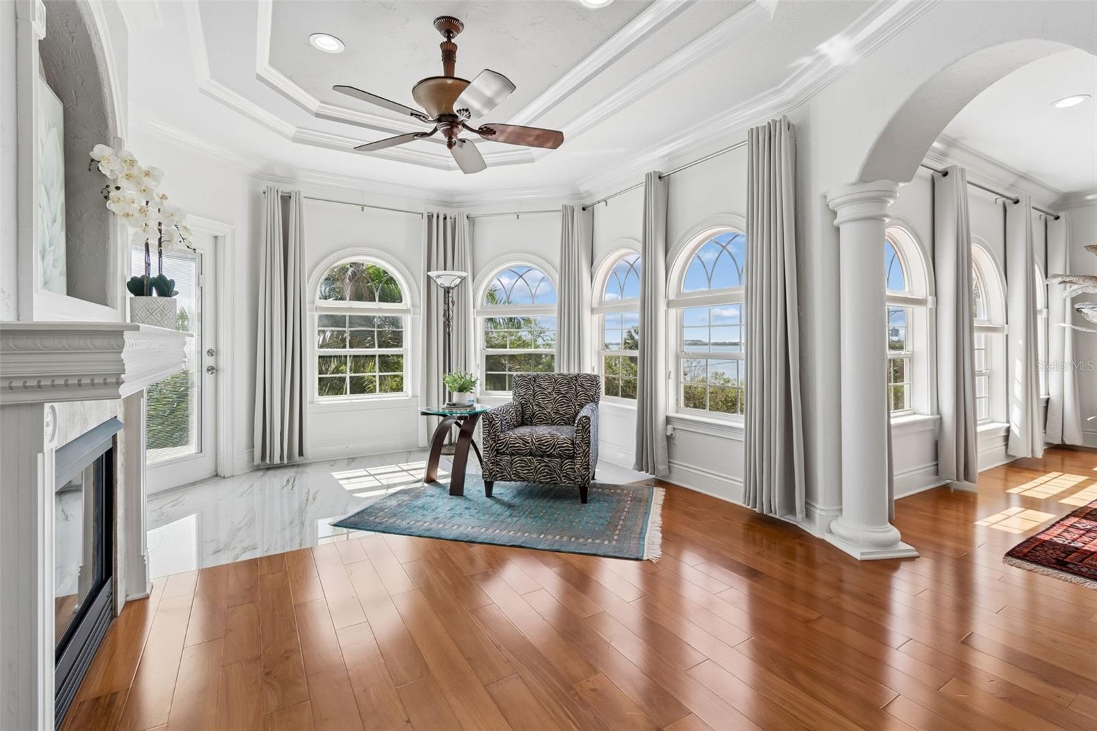 6233 BAYSHORE BLVD