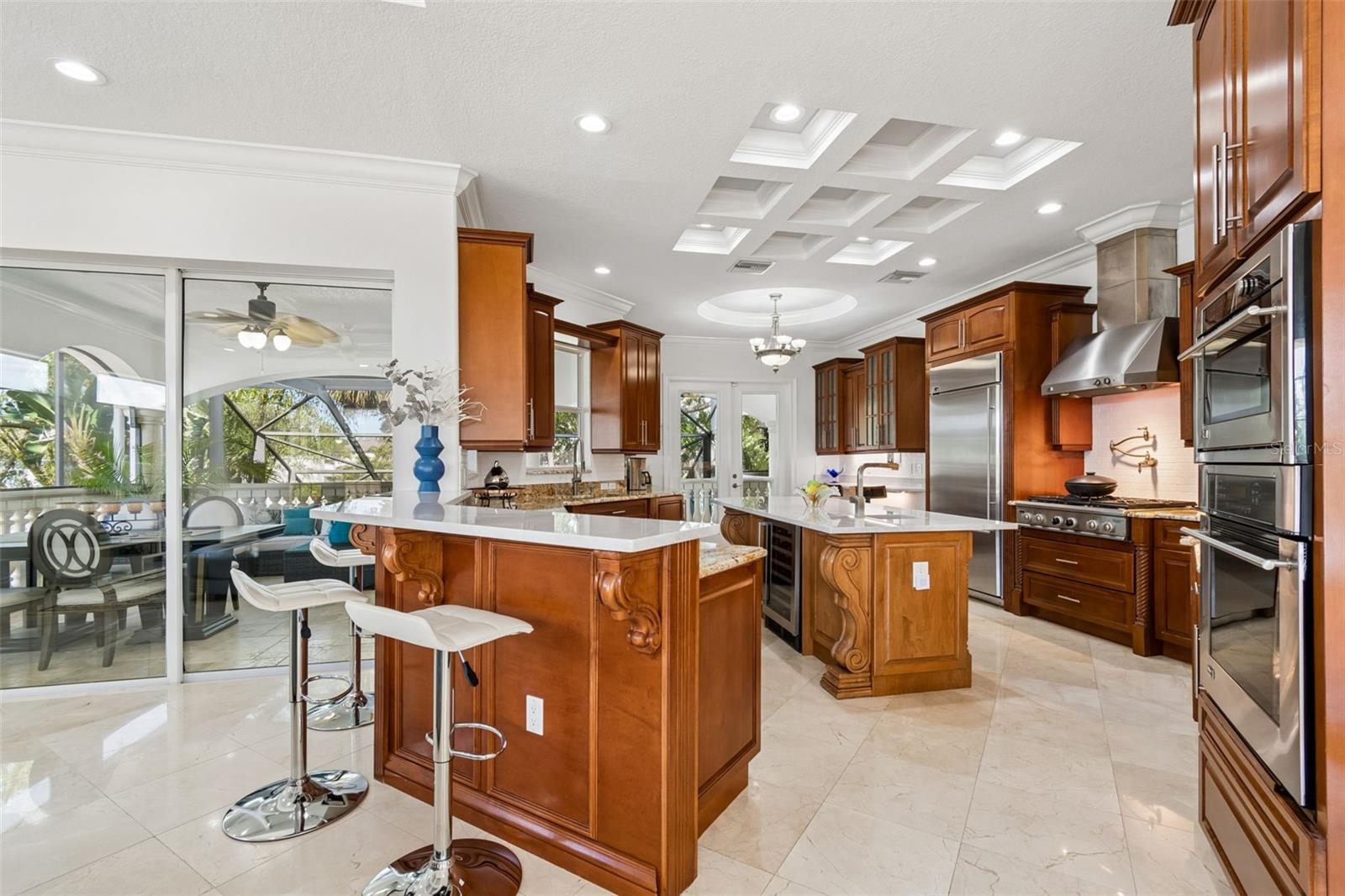 6233 BAYSHORE BLVD
