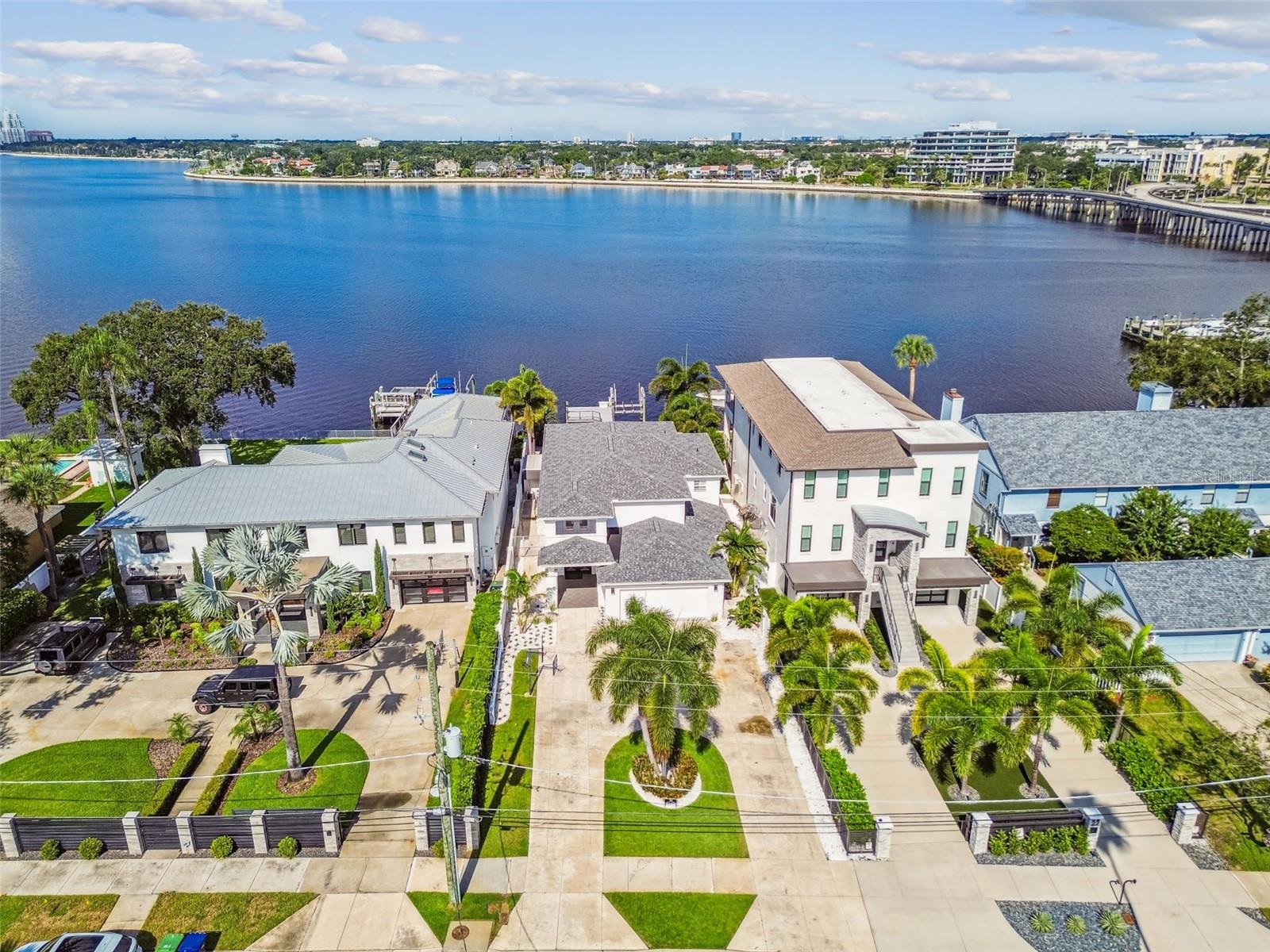24 ADALIA AVE