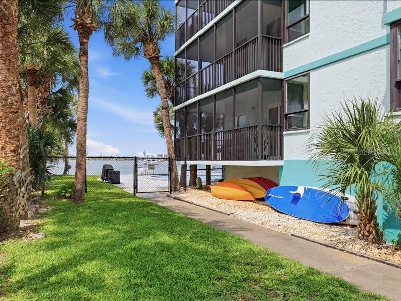 1848 SHORE DR S #101