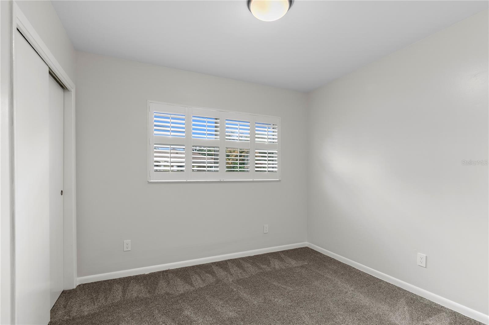 2910 W PRICE AVE