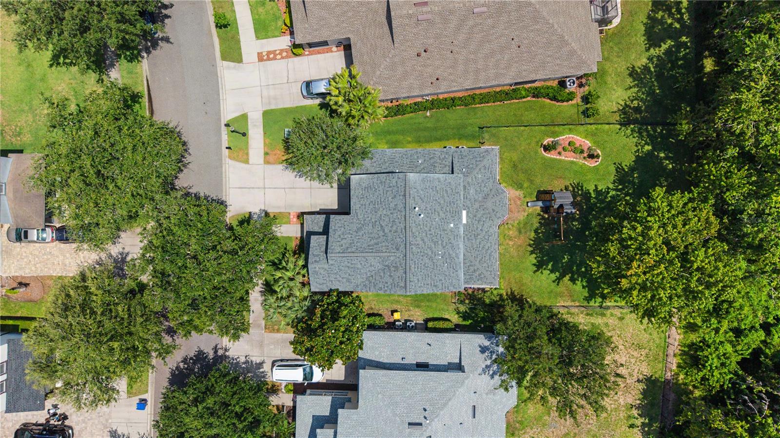 8137 LAGERFELD DR