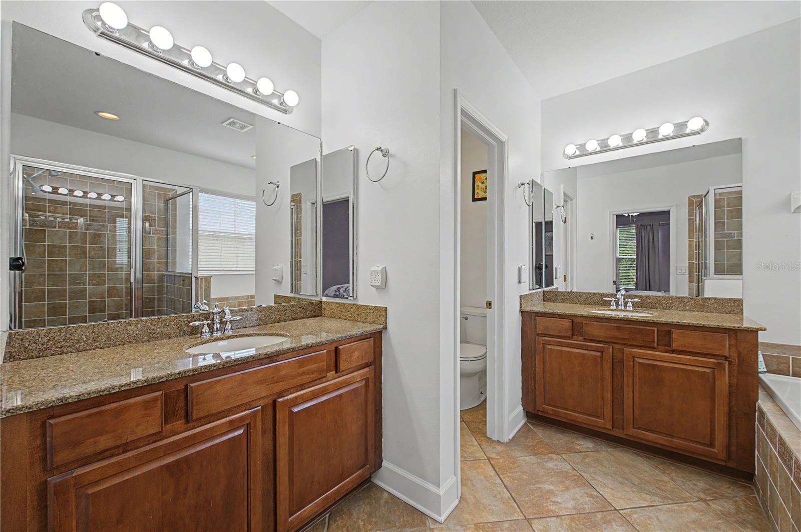 8137 LAGERFELD DR