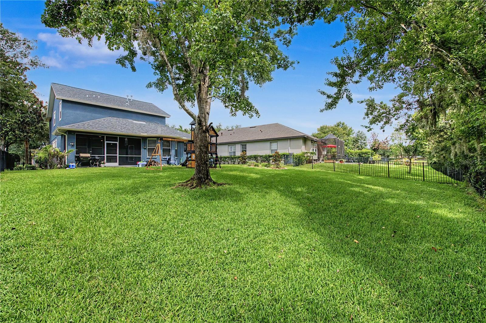 8137 LAGERFELD DR