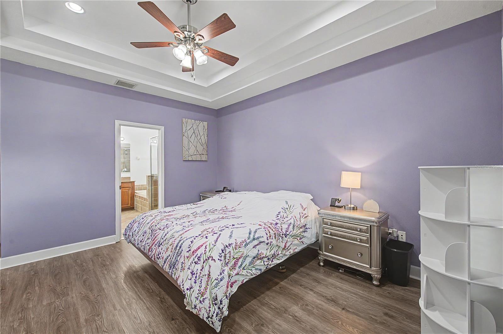 8137 LAGERFELD DR
