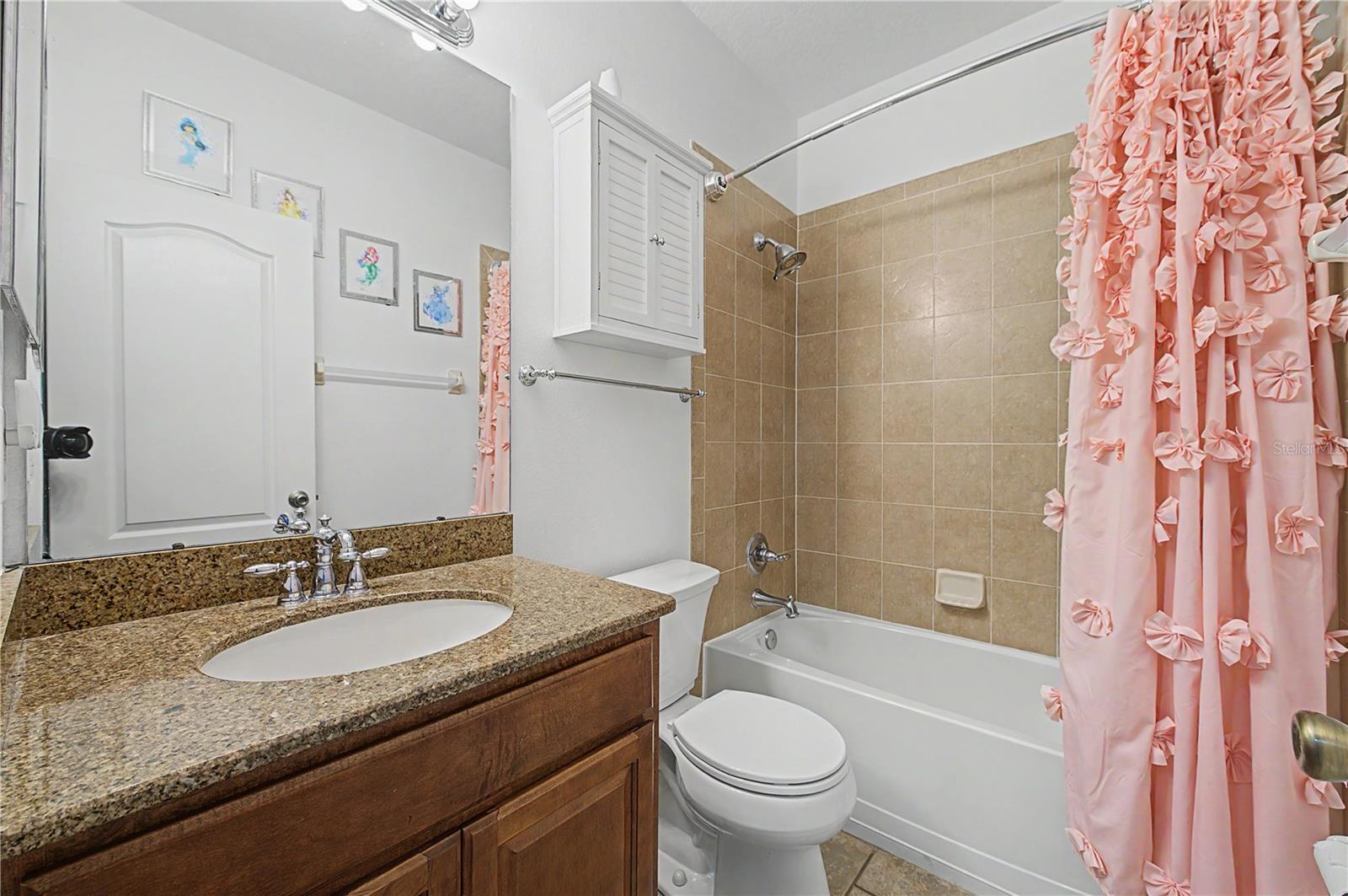 8137 LAGERFELD DR