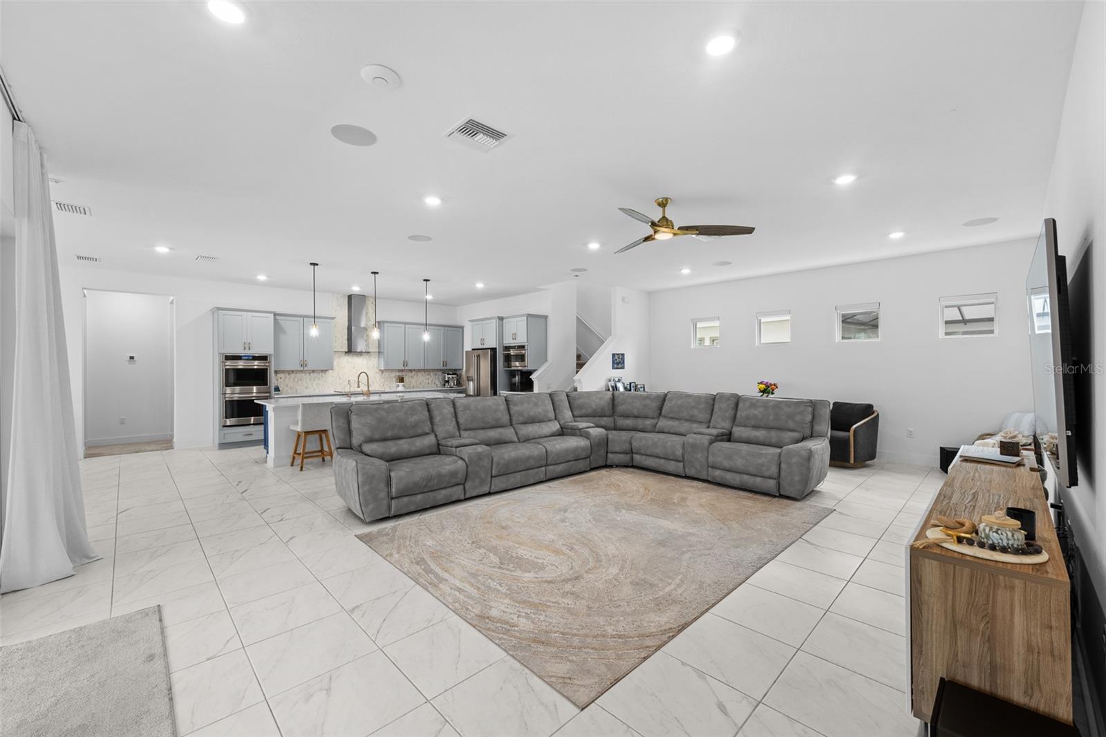 8776 IVY STARK BLVD