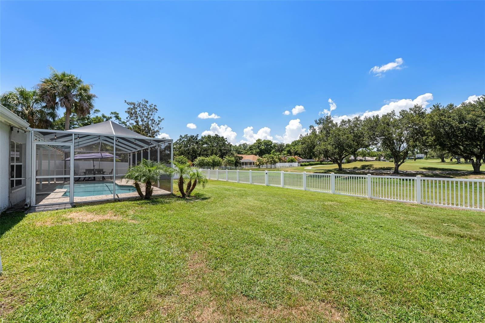 2410 ARBORWOOD DR