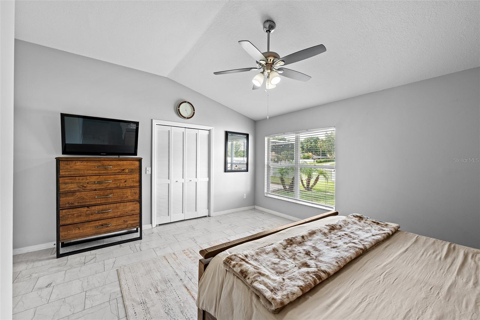 2410 ARBORWOOD DR
