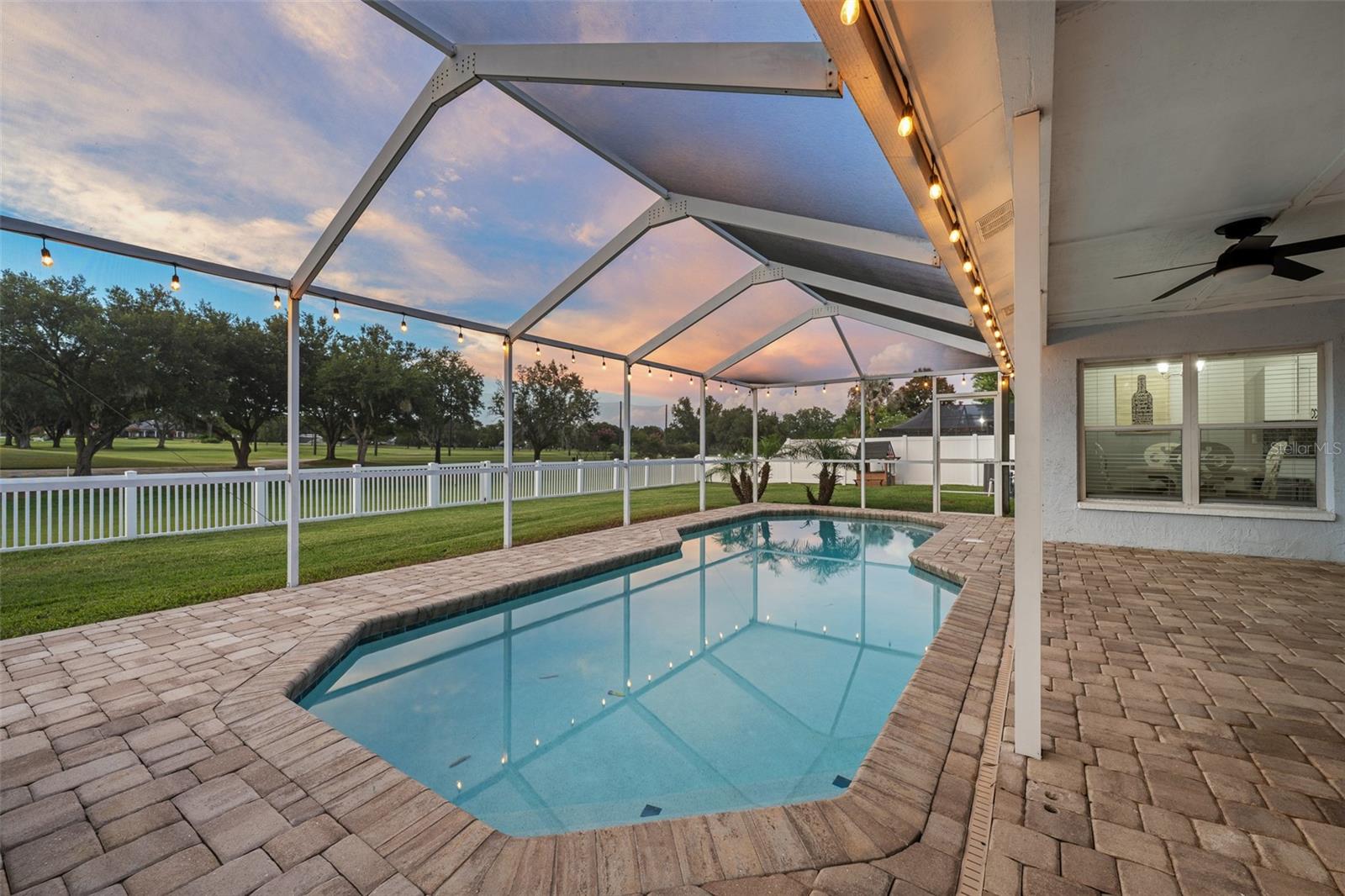2410 ARBORWOOD DR