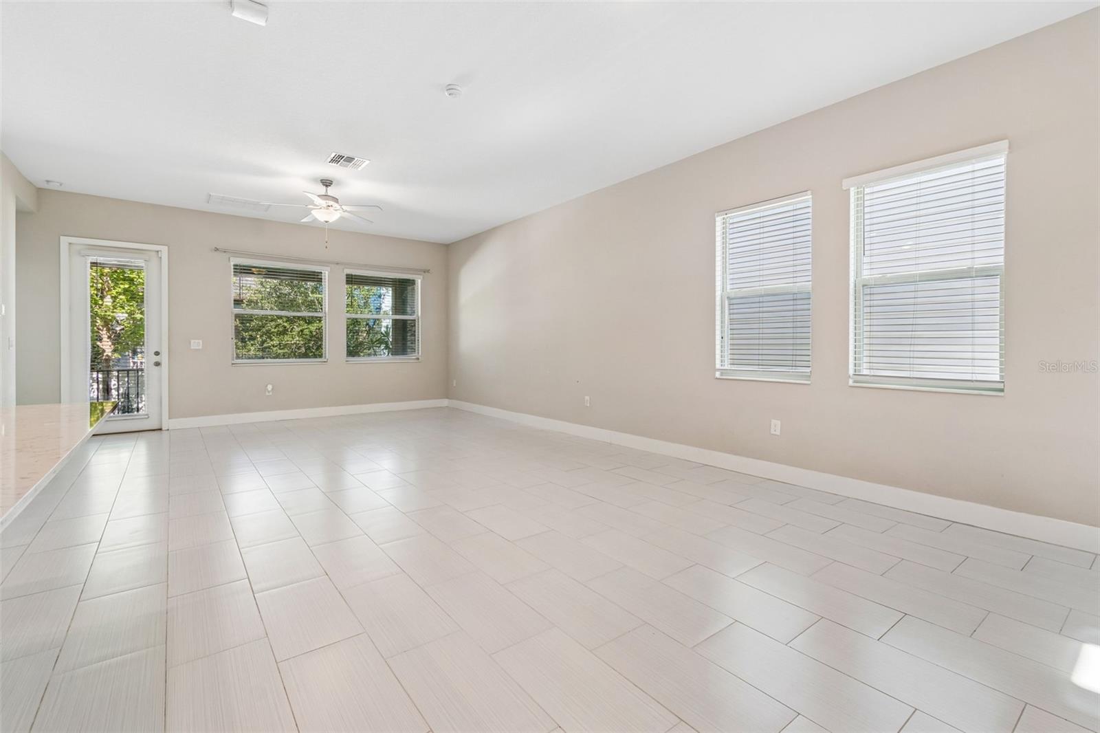7409 S KISSIMMEE ST